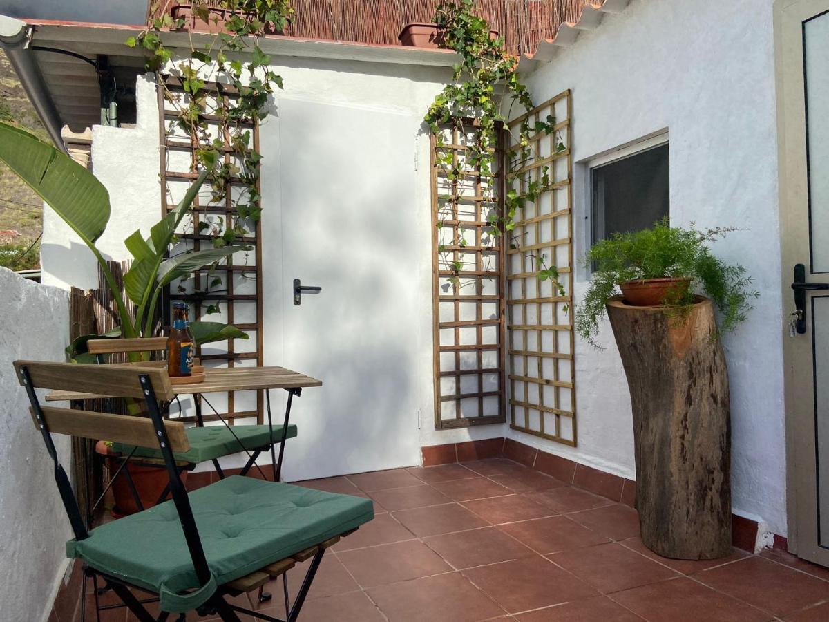 B&B And Apartments El Charco Azul El Risco 外观 照片